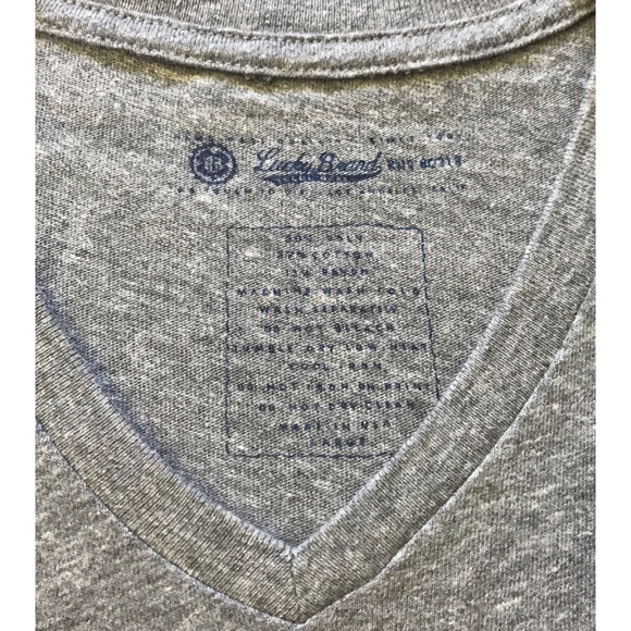 MENS LUCKY BRAND V-NECK - Picture 2 of 3